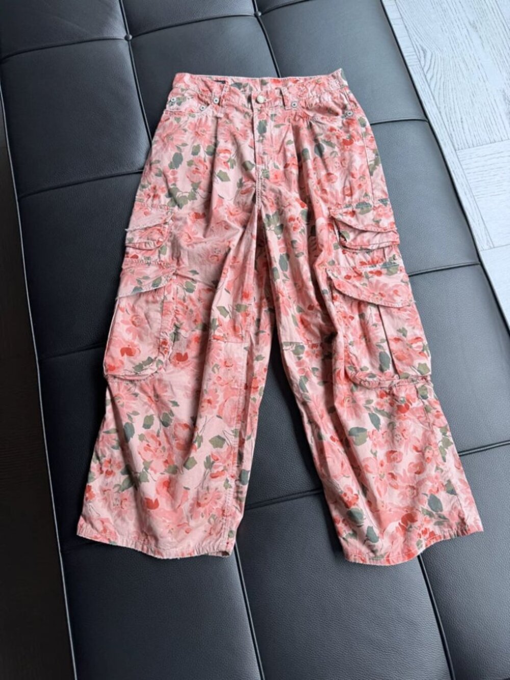 R13 NWOT Cropped Multi Pocket Cargo Pant 25 - Picture 4 of 14